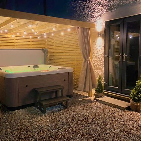 Spa Garden Cottage - Upper Hopton Mirfield ภายนอก รูปภาพ