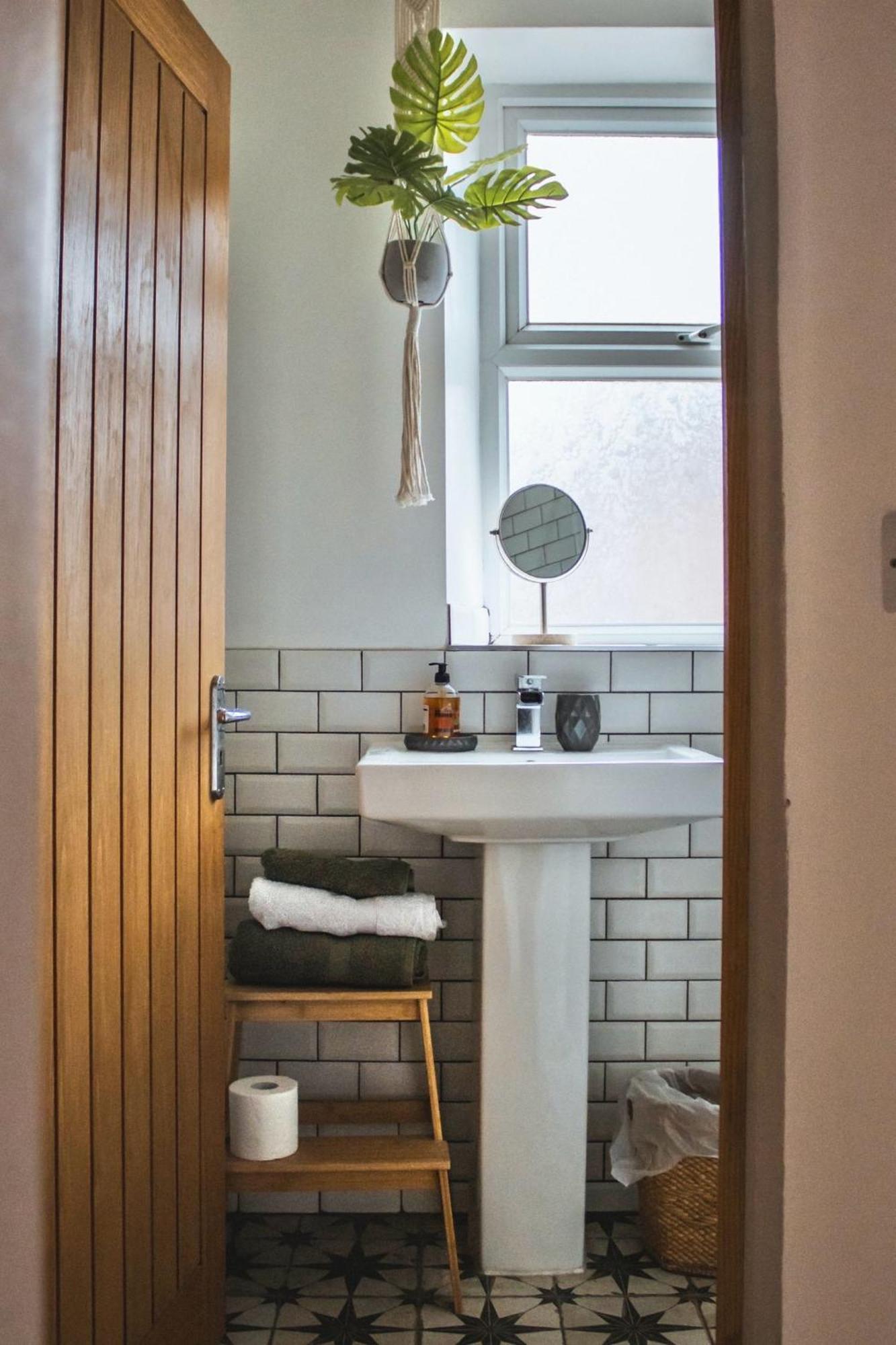 Spa Garden Cottage - Upper Hopton Mirfield ภายนอก รูปภาพ